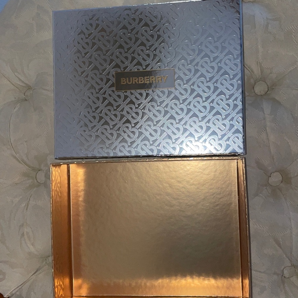 Burberry empty box - Picture 4 of 5